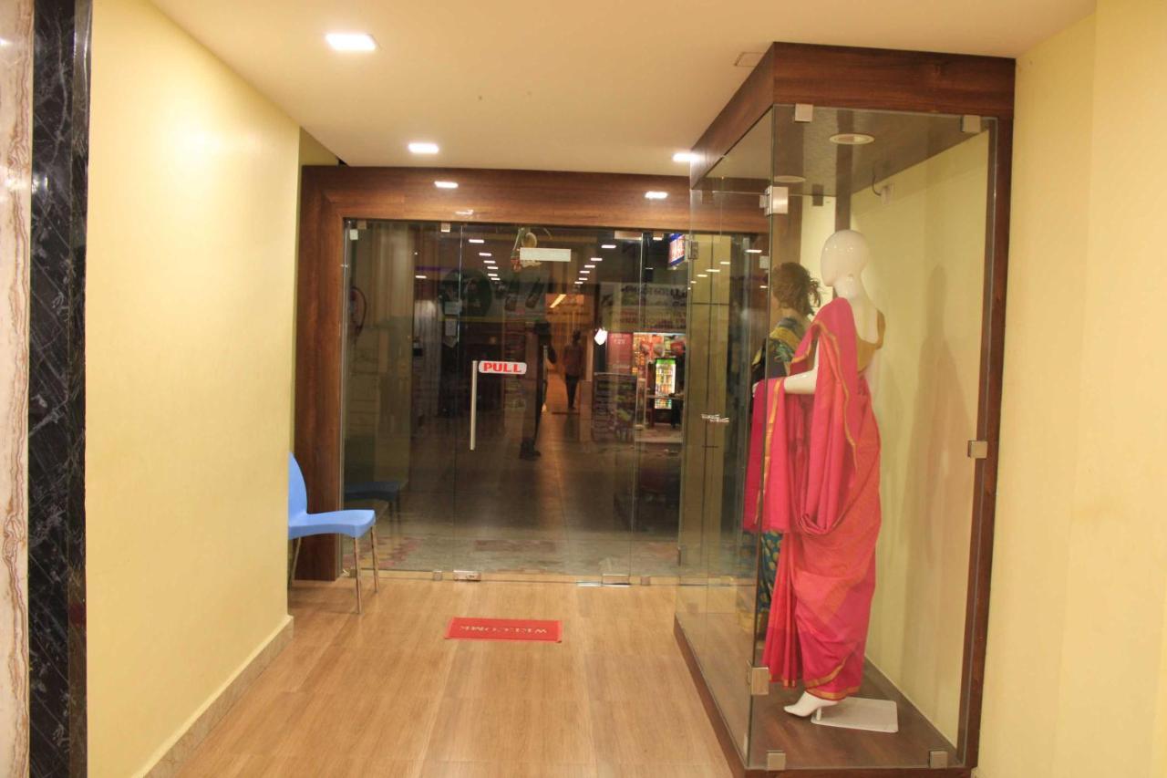 Hotel Adhi Residency - Cleanliness & Friendliness Room Vl Vardharaja Temple カーンチープラム エクステリア 写真