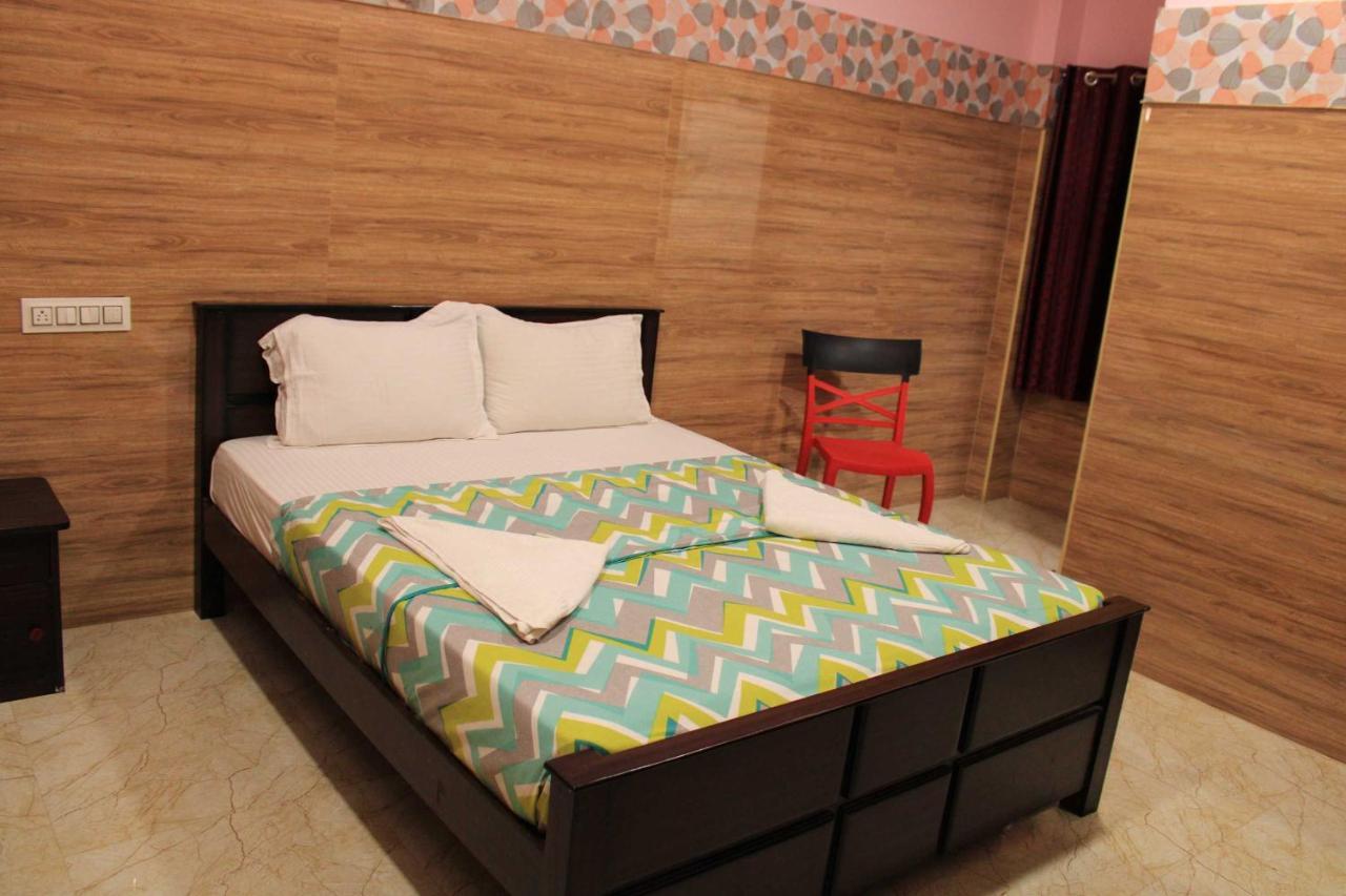 Hotel Adhi Residency - Cleanliness & Friendliness Room Vl Vardharaja Temple カーンチープラム エクステリア 写真