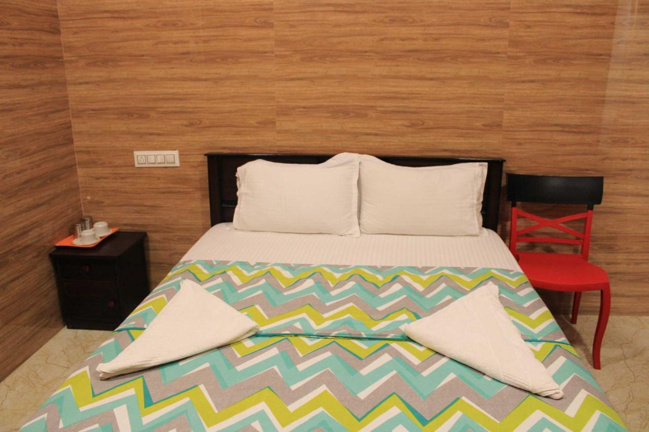 Hotel Adhi Residency - Cleanliness & Friendliness Room Vl Vardharaja Temple カーンチープラム エクステリア 写真